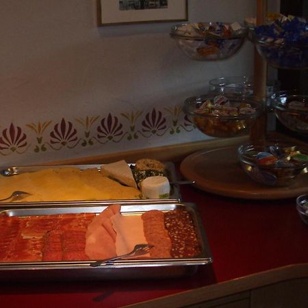Hotel-Restaurant Zum Dorfkrug ヴィンターベルク エクステリア 写真
